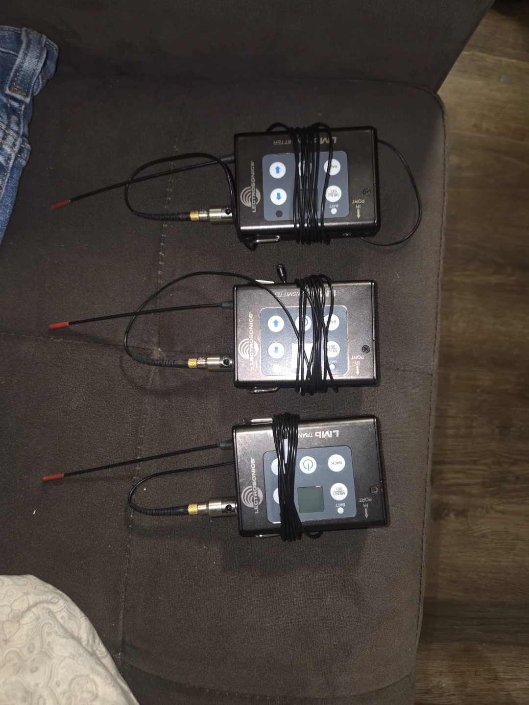 3 Lectrosonics LMb Bodypack Transmitters with microphone - photo 2