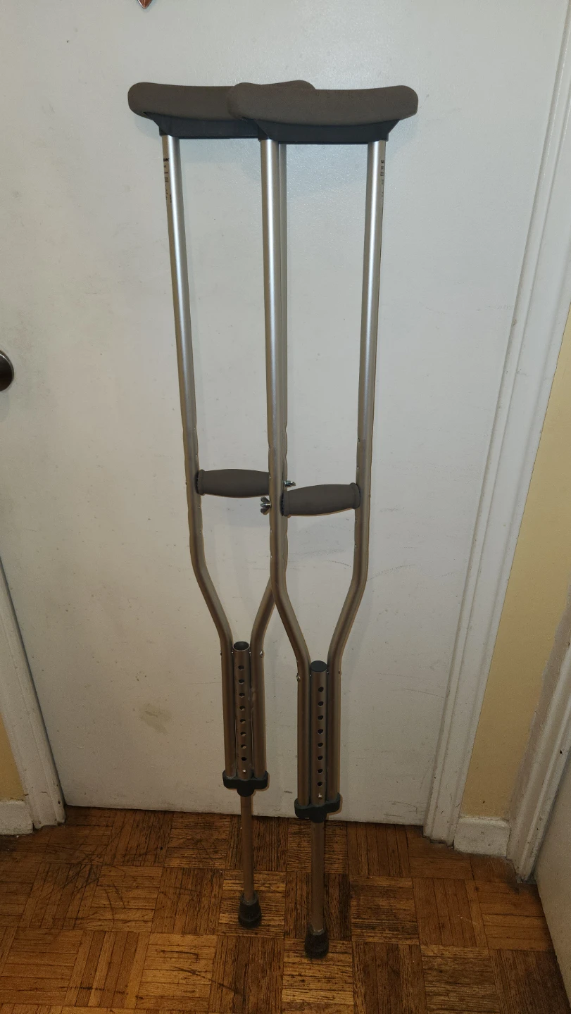 Guardian Aluminum Underarm Crutches