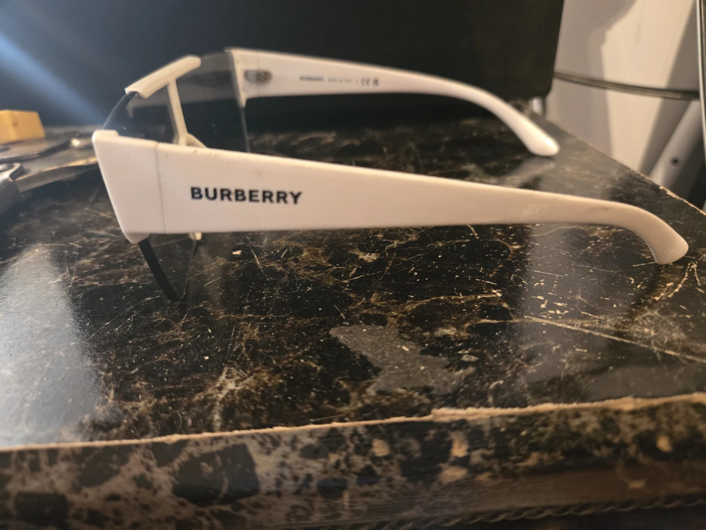 Burberry Sunglasses - photo 4