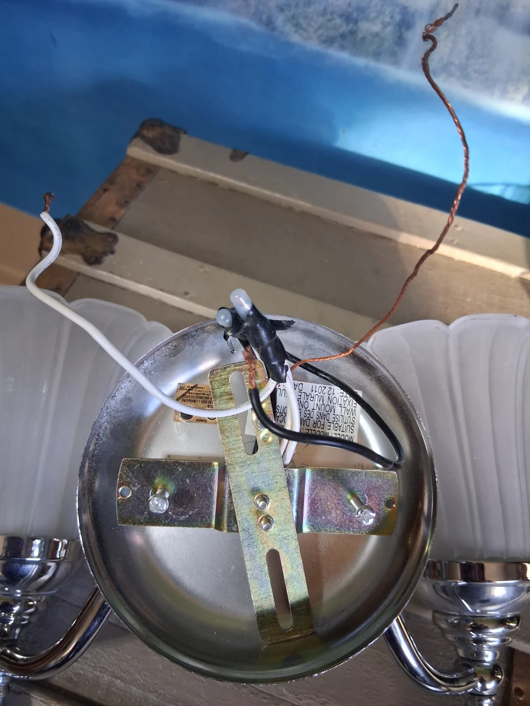 Double Wall Sconce Light Fixture - photo 3