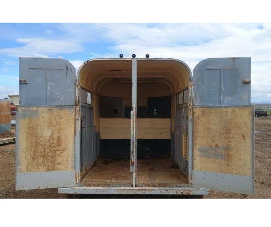 1983 WW 6x10 Galvanized Horse Trailer - photo 4