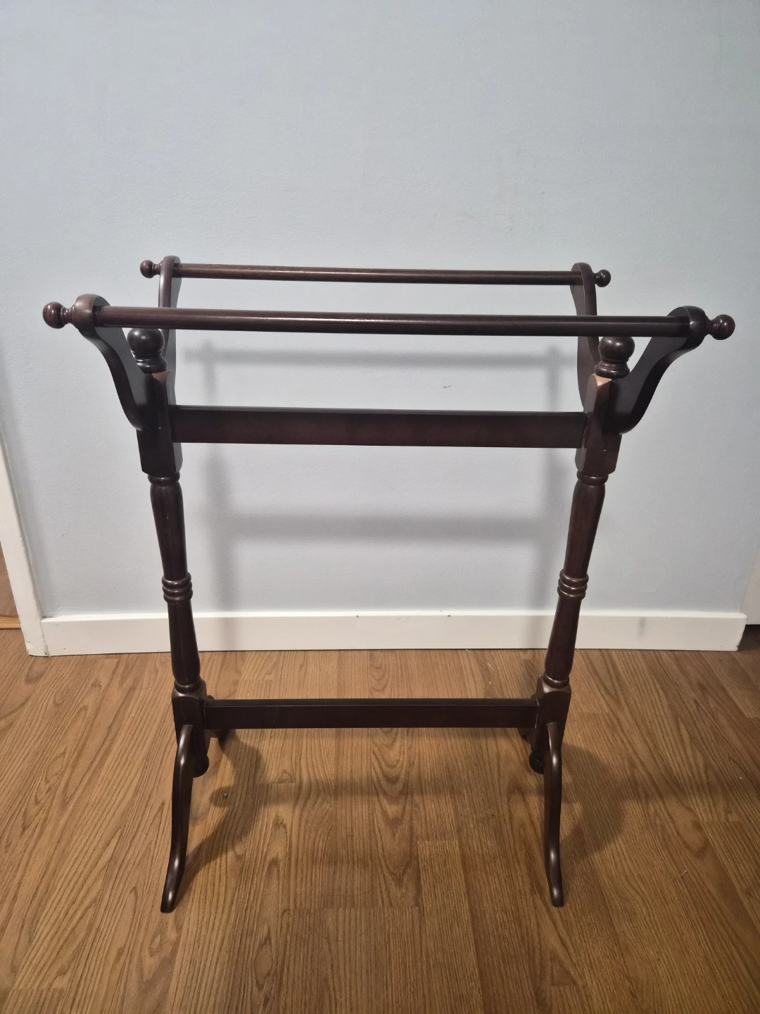 Wooden quilt rack - photo 2