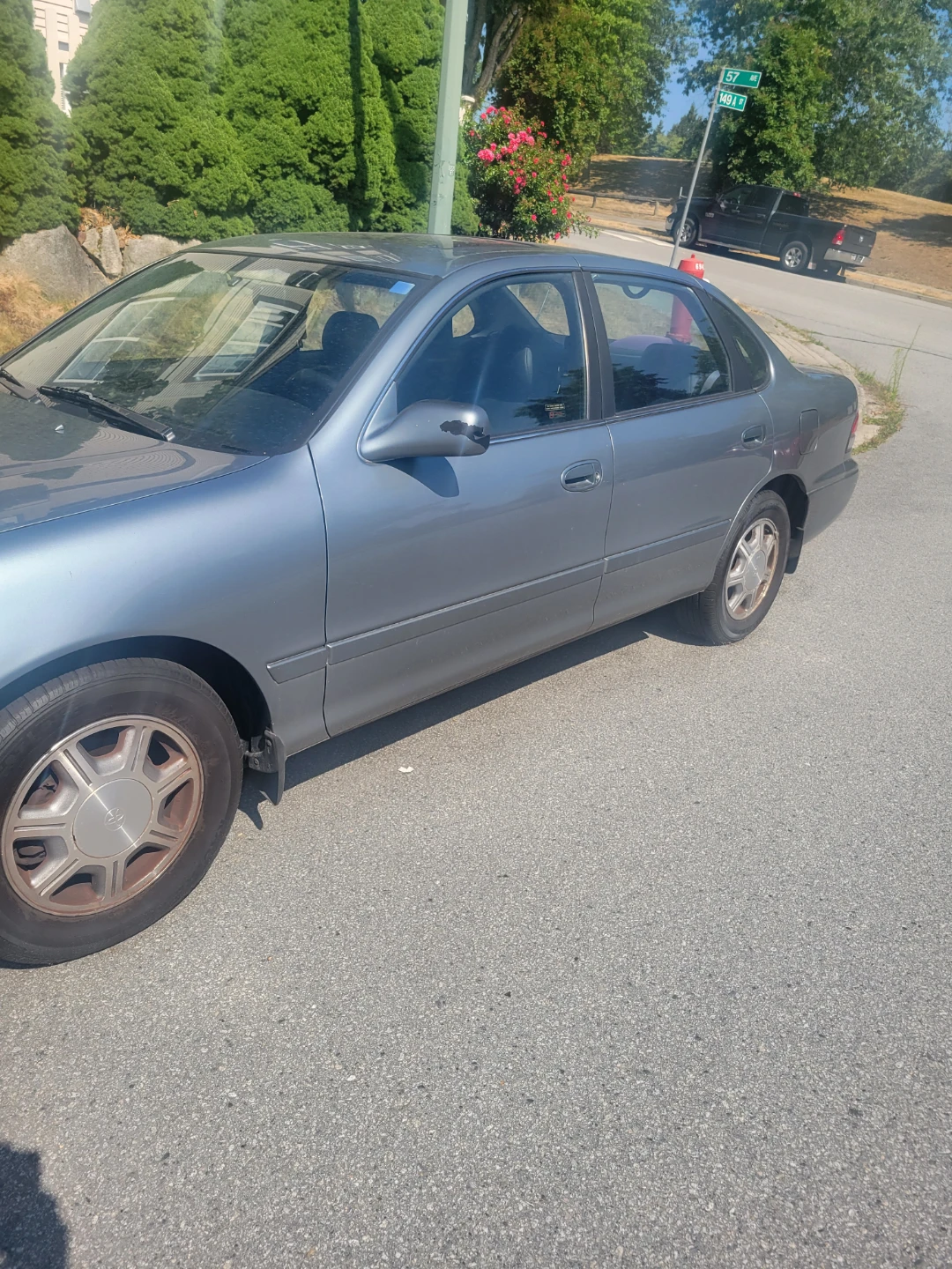 Toyota Avalon Sedan - photo 3