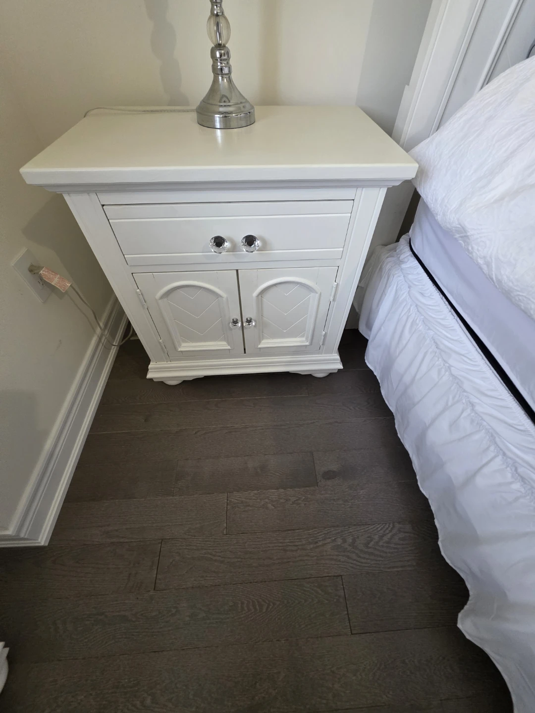 White Bedroom Set - photo 3