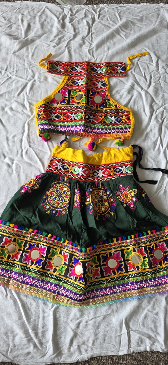 Traditional Embroidered Kids Lehenga Choli Set - photo 2