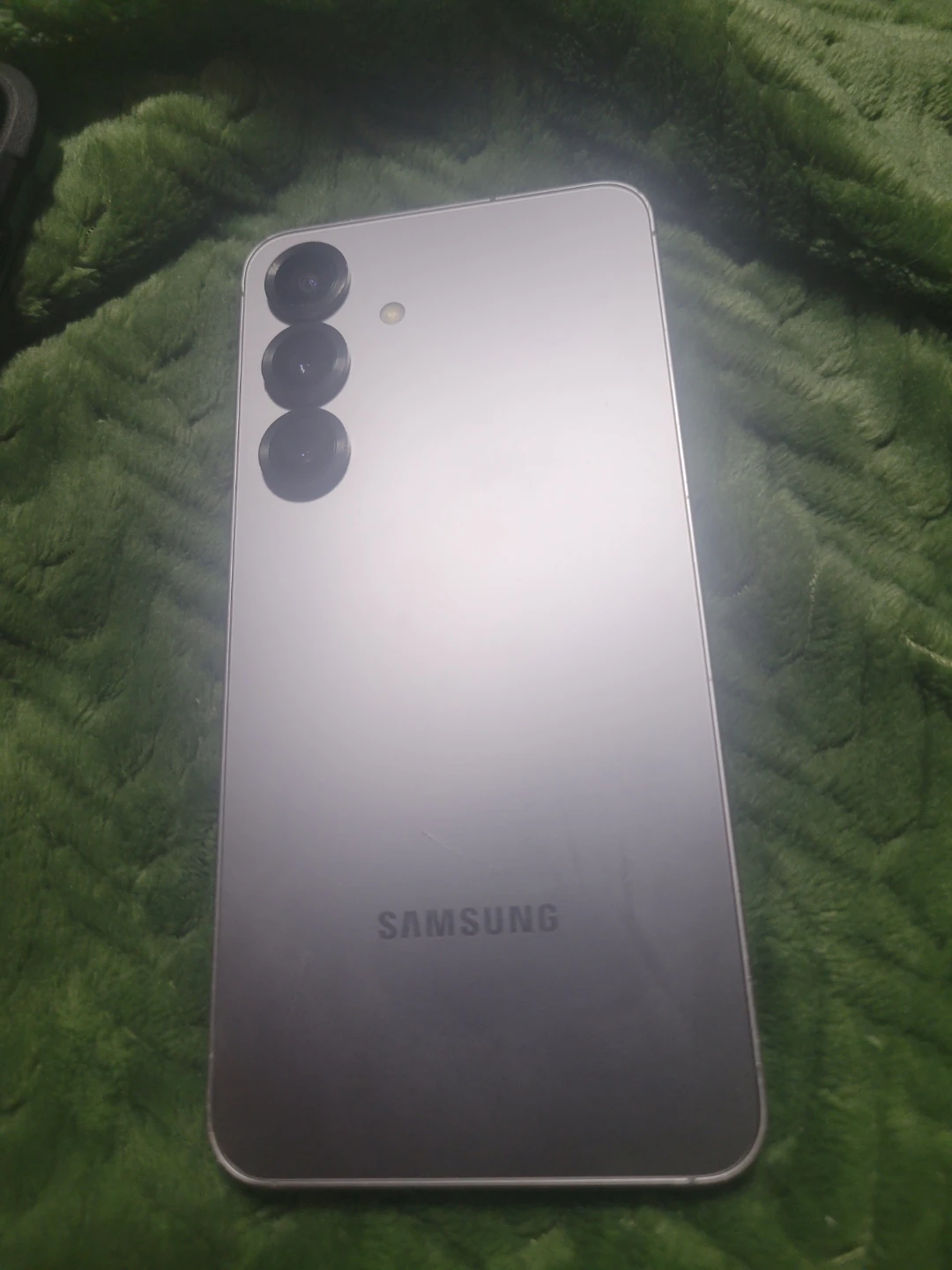 Samsung Galaxy S25 Cell Phone - photo 2