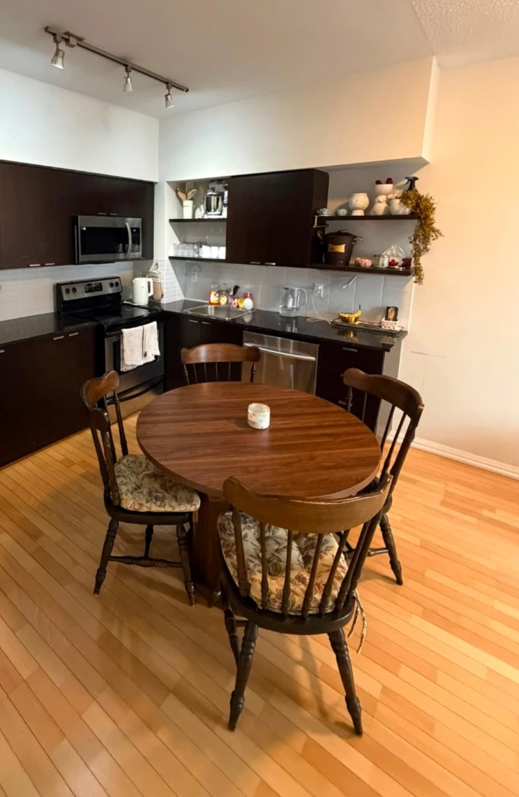 Round wooden dining table with storage base + 4 dining chairs - photo 2