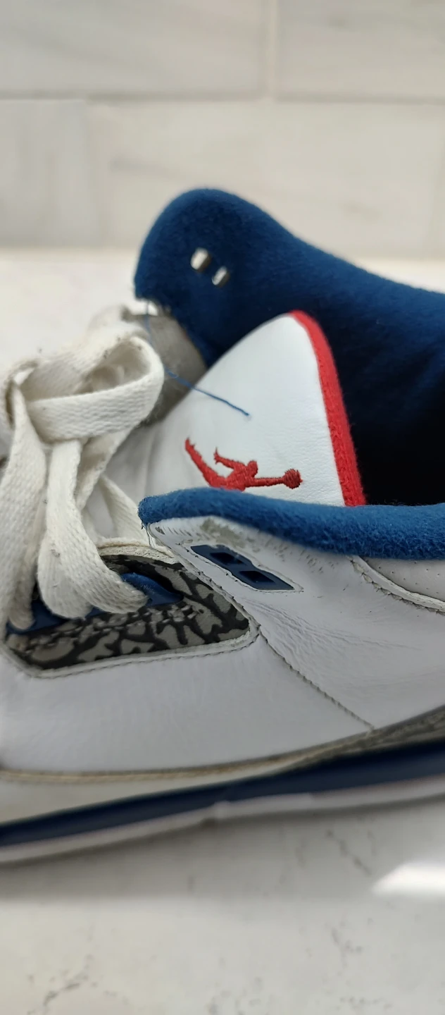 Nike Air Jordan 3 True Blue Sneakers size 6.5y - photo 2