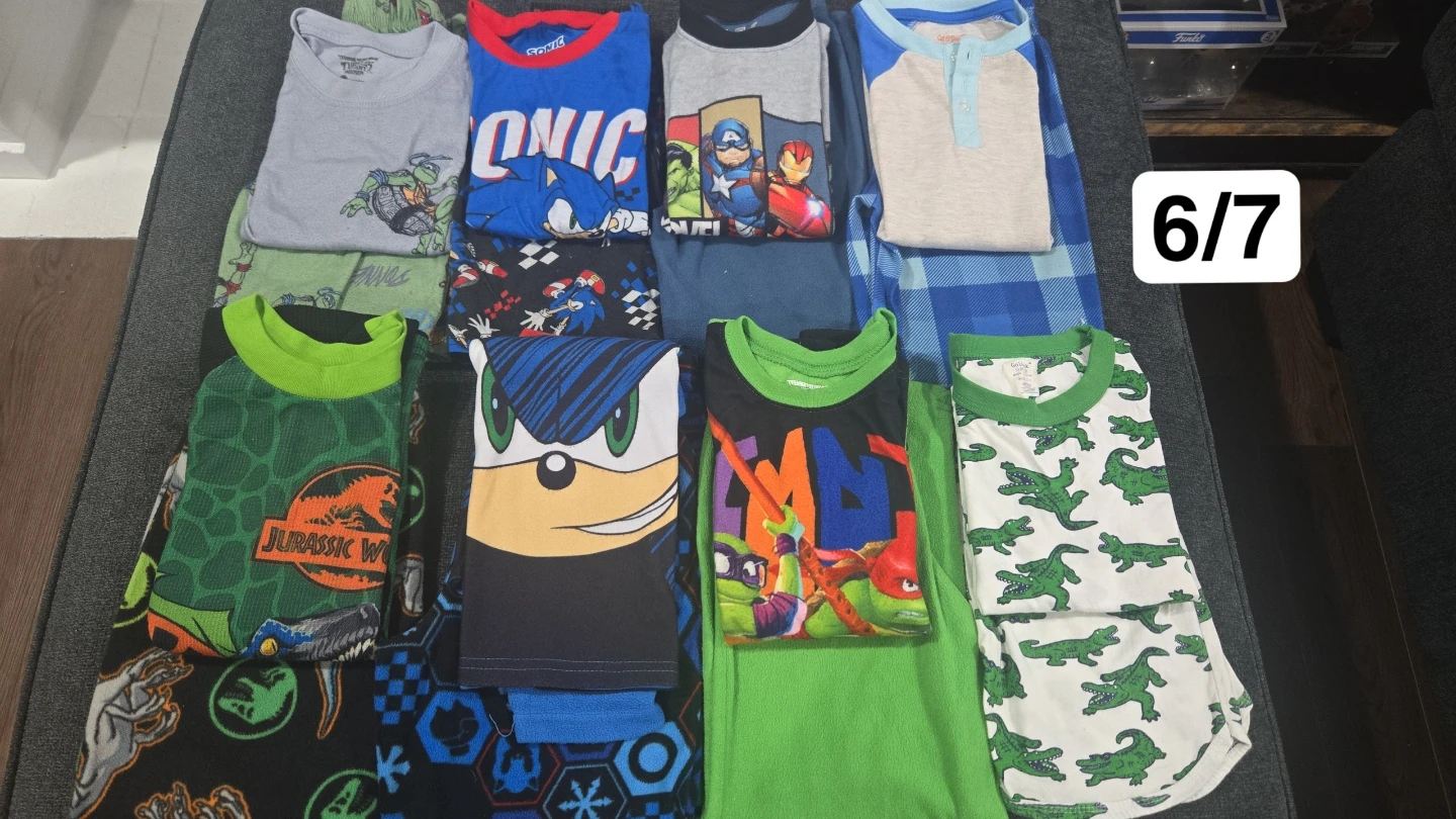 Kids Pajamas Bundle size 6/7