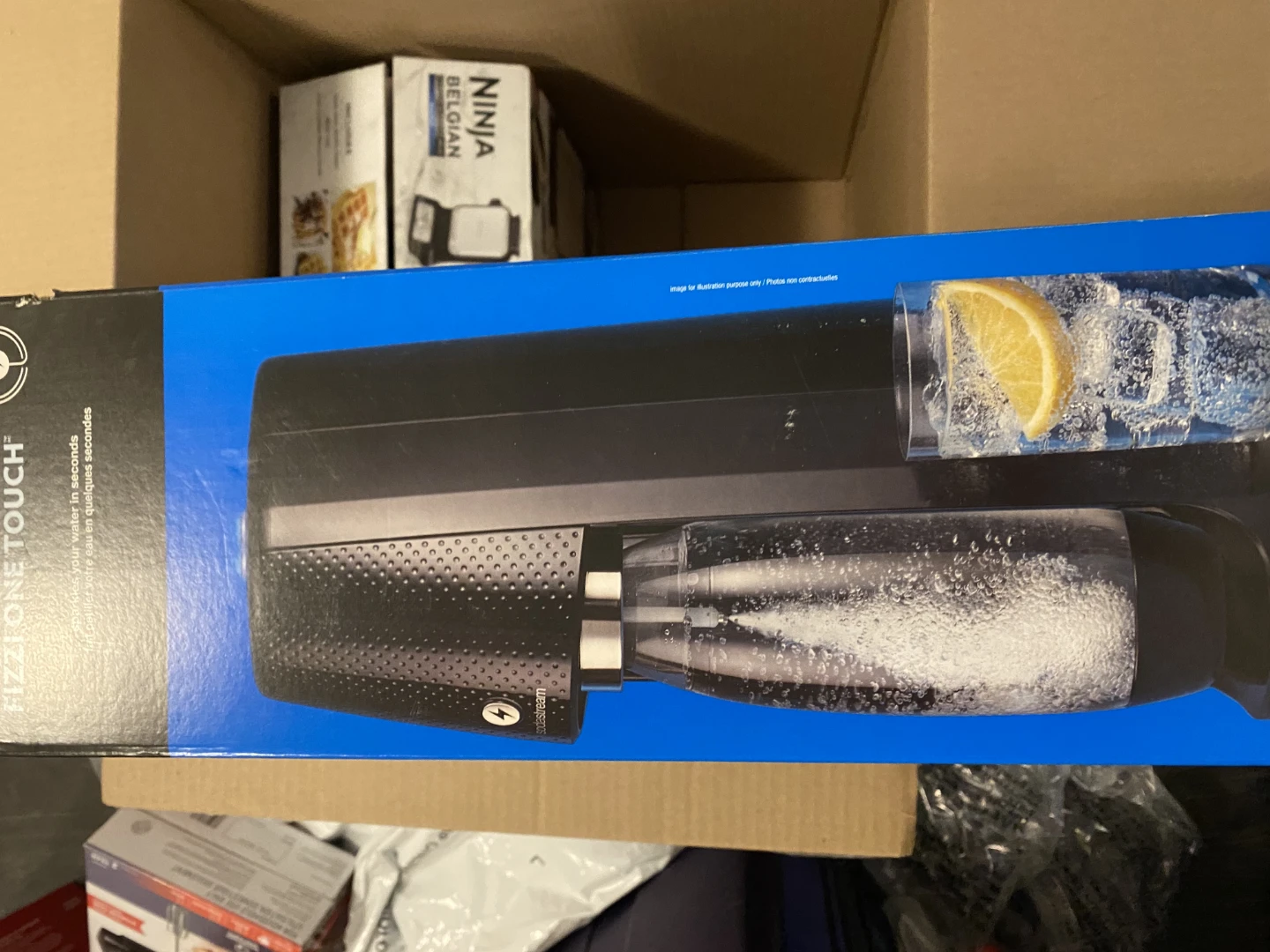 Moving out - SodaStream Fizzi One Touch Sparkling Water Maker - photo 3