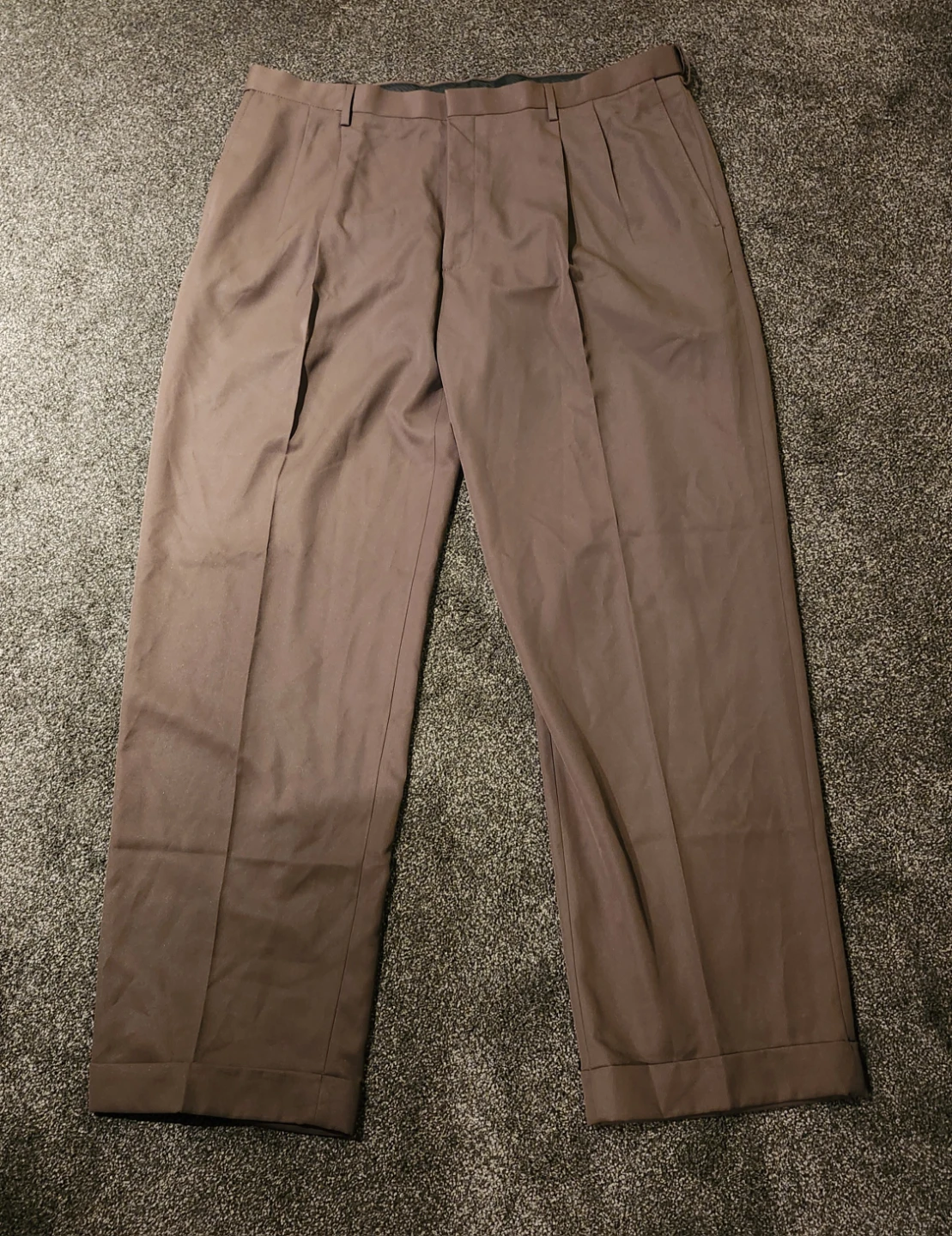 Haggar Classic Fit Men's Dress Pants - Brown 🏈