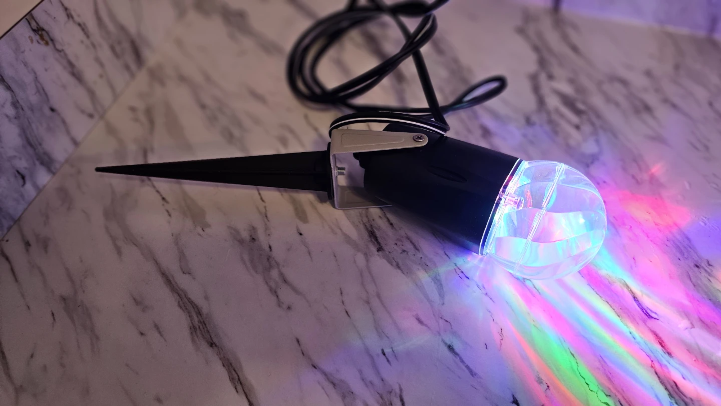 LED Multi-Colour Rotating Landscape Light Outdoor and Indoor use - photo 3