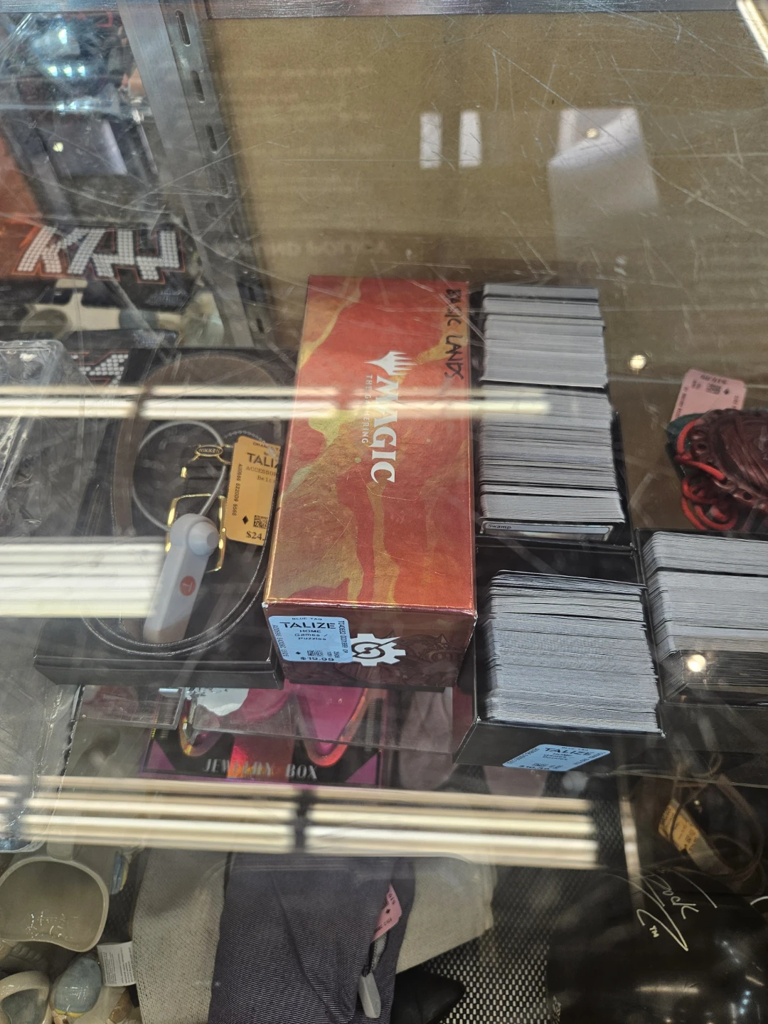 Magic the Gathering Basic Lands Cards in Box - photo 2