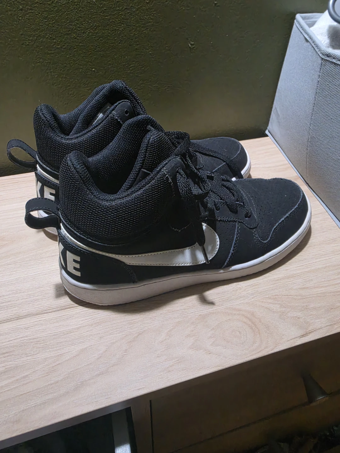 Nike High-Top Sneakers - photo 4