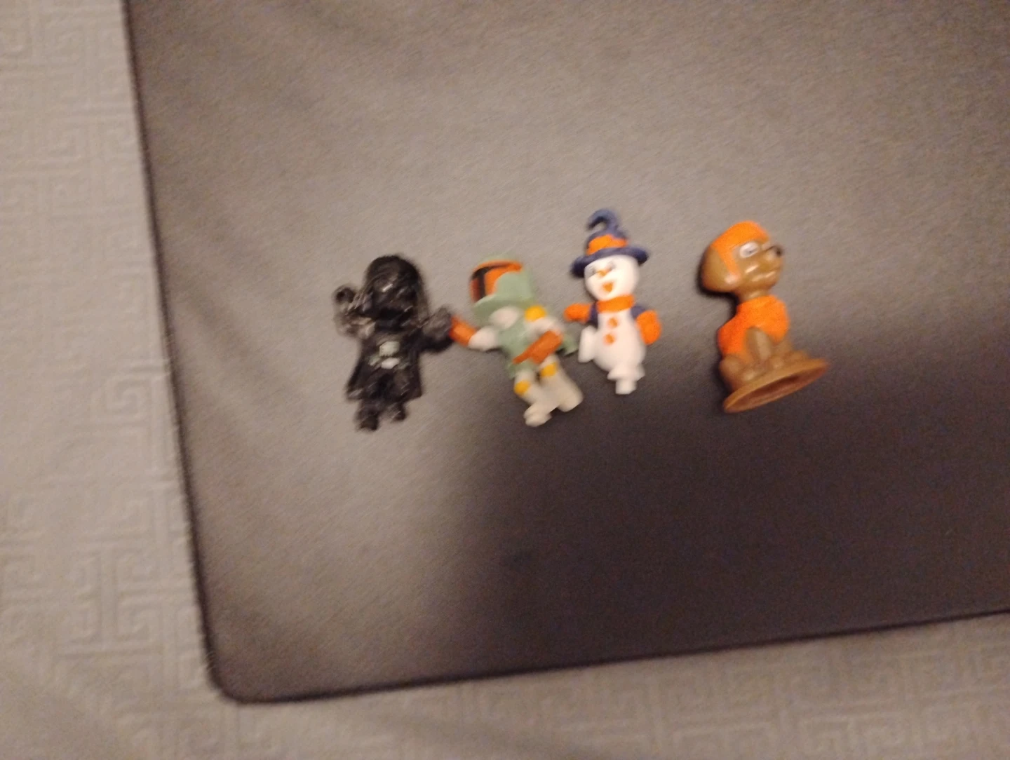 Disney and Miscellaneous Character Figurines - photo 2