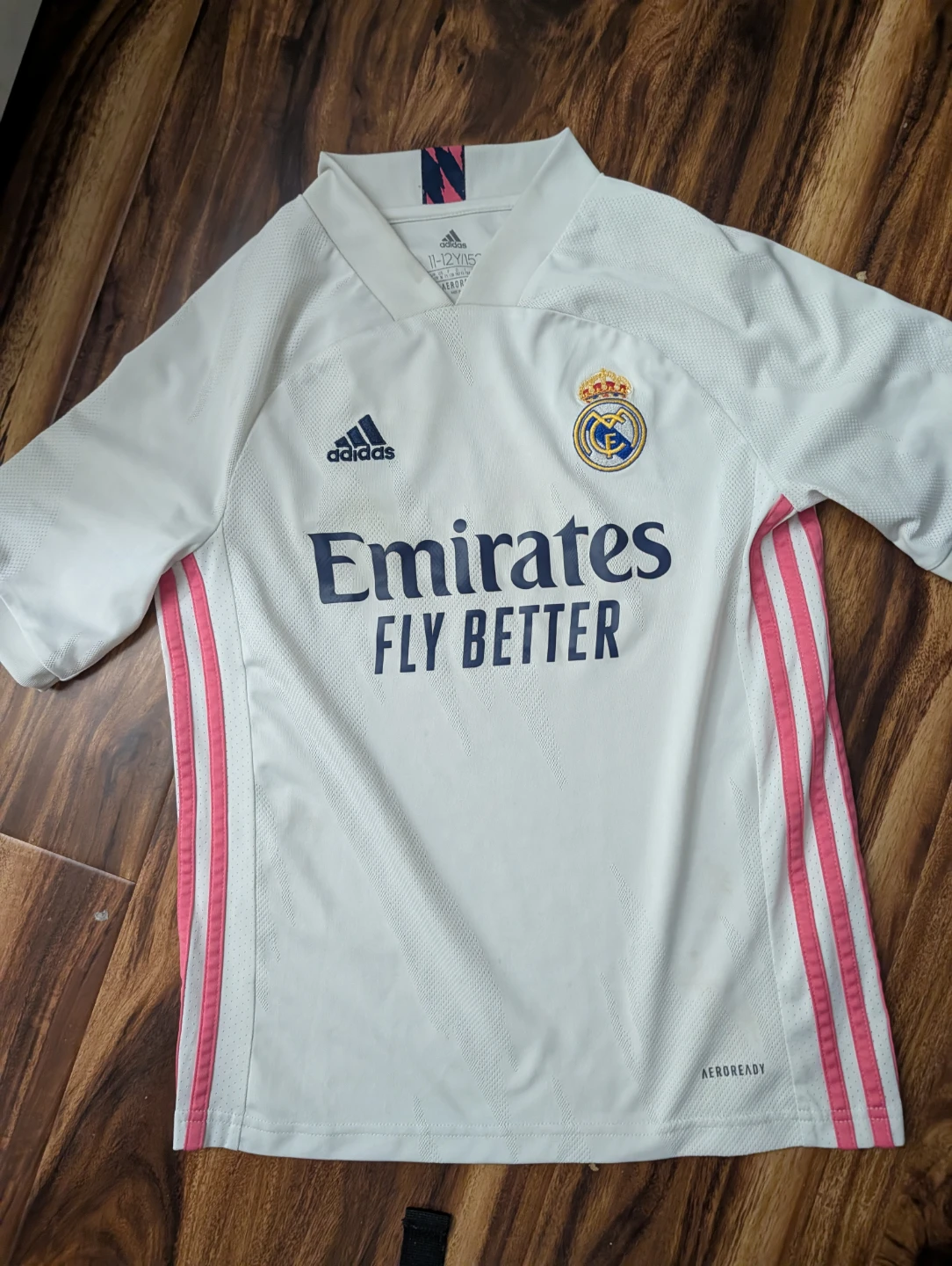 TRADING SOCCER JERSEYS - photo 2