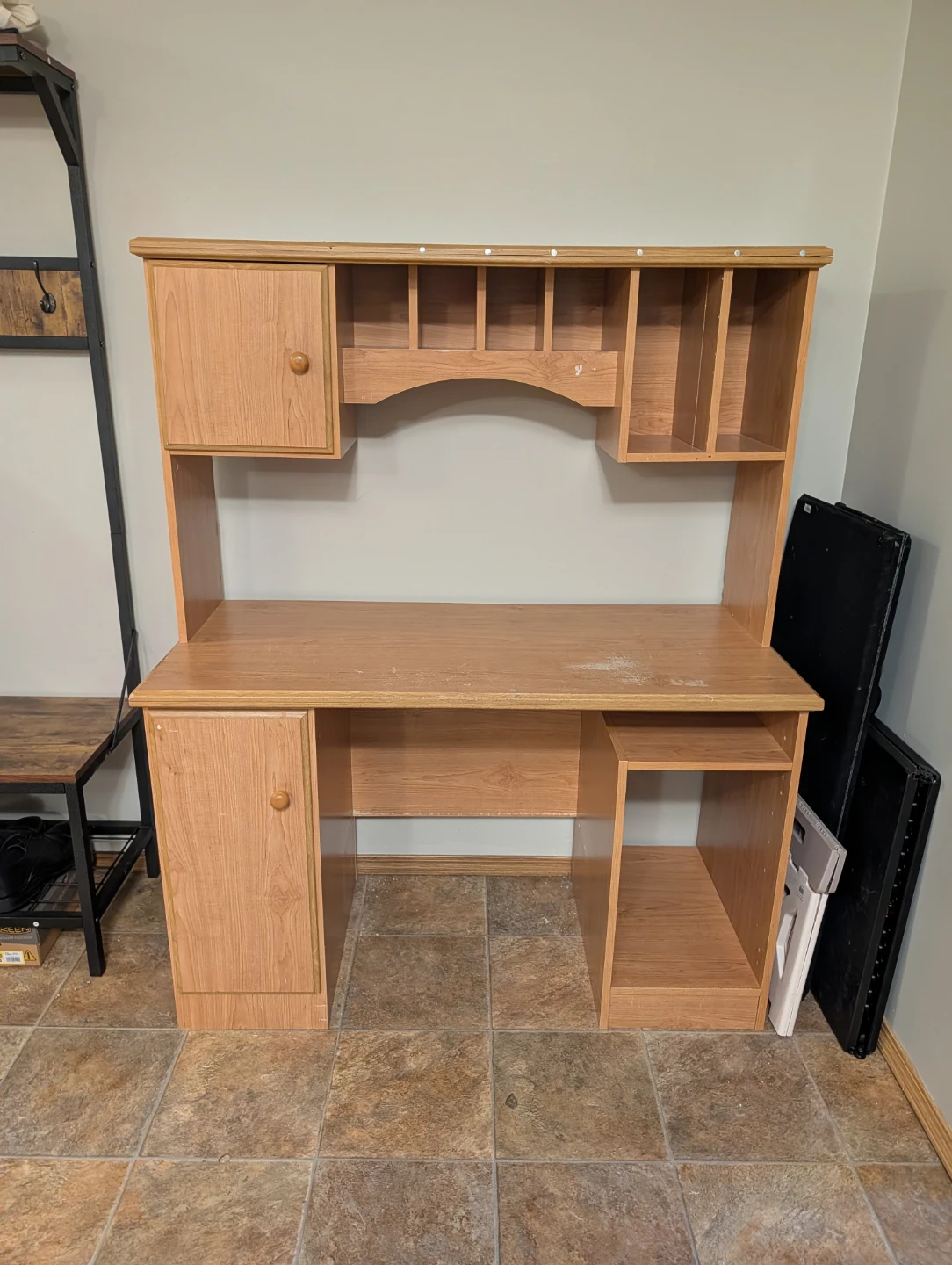 Wooden Computer Desk with Hutch