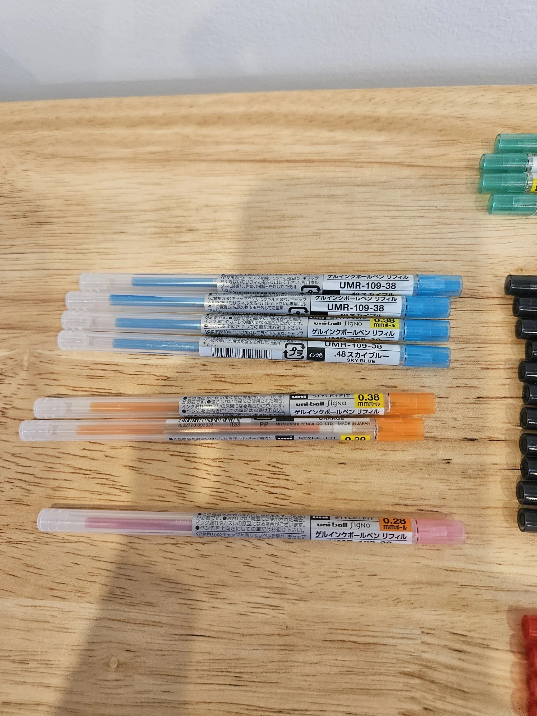 Uni-ball Signo Style Fit Gel Pen Refills UMR-109-38 / UMR-109-28 - photo 2
