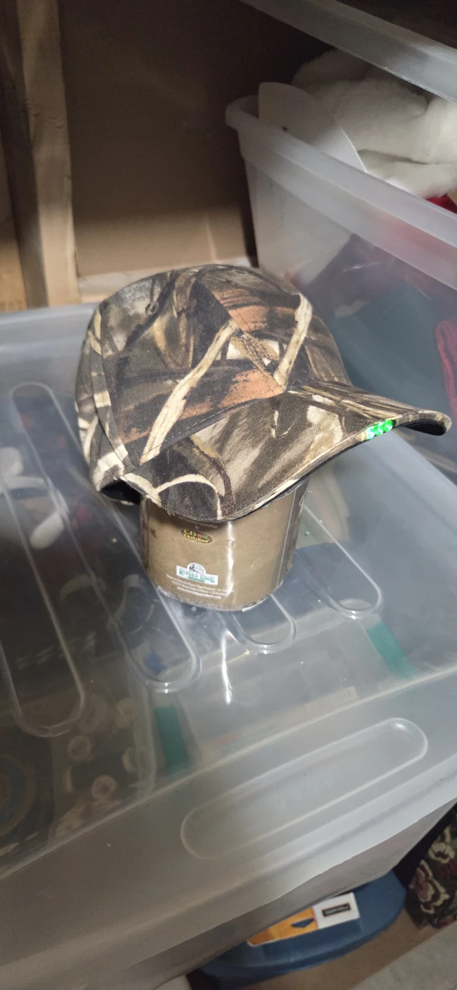 Camo hunting masks, toque and ball cap - photo 4