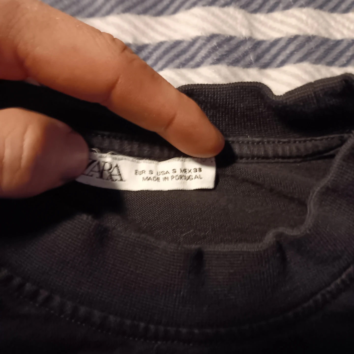 Zara Black Graphic T-Shirt Size S - photo 5