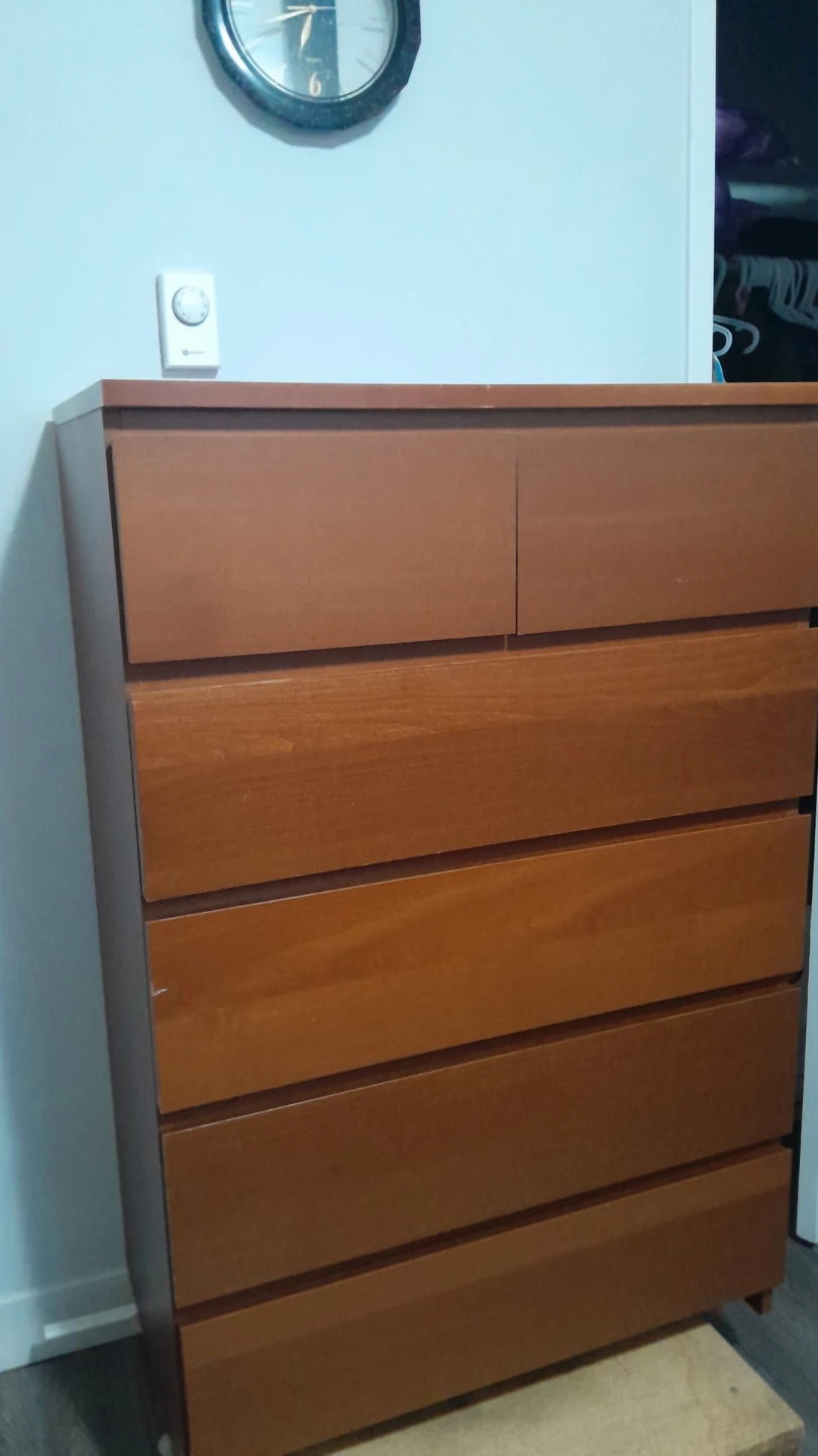Wooden Dresser with 6 Drawers