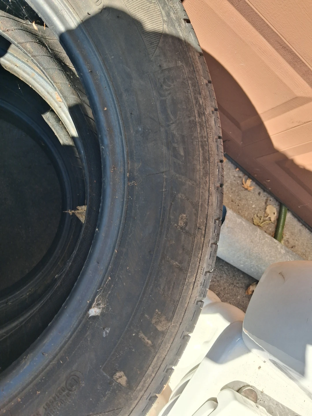 Set of 6 Tires P235/60R18 - photo 2