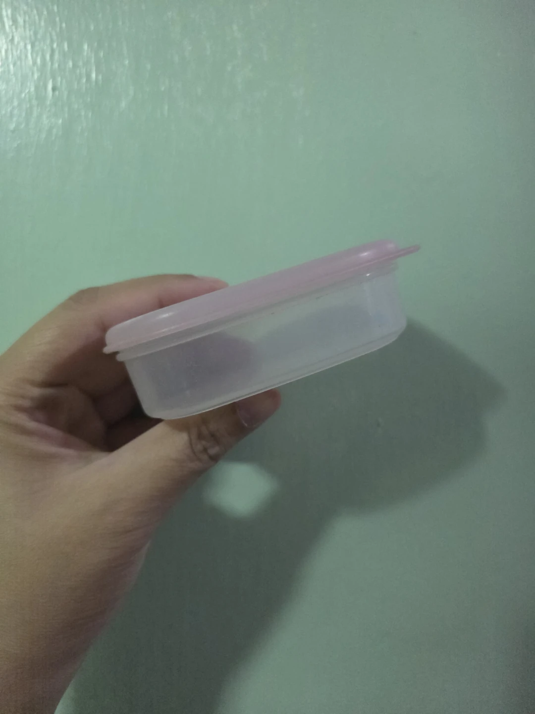 Small Plastic Food Storage Container 🏈 - photo 2