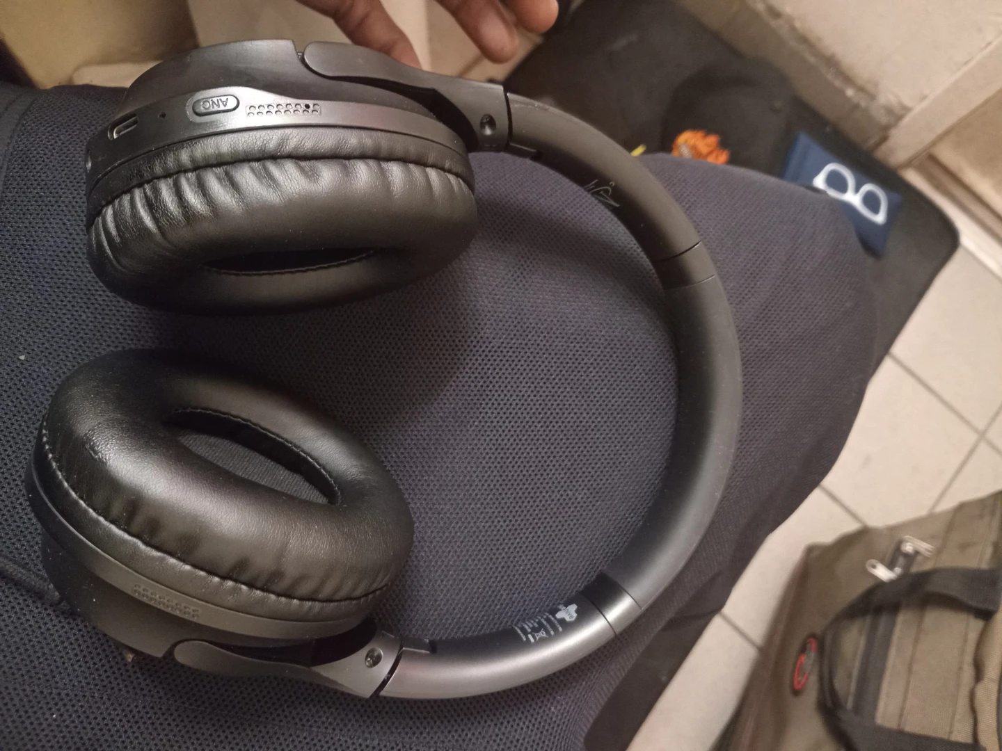 Bluetooth headphones