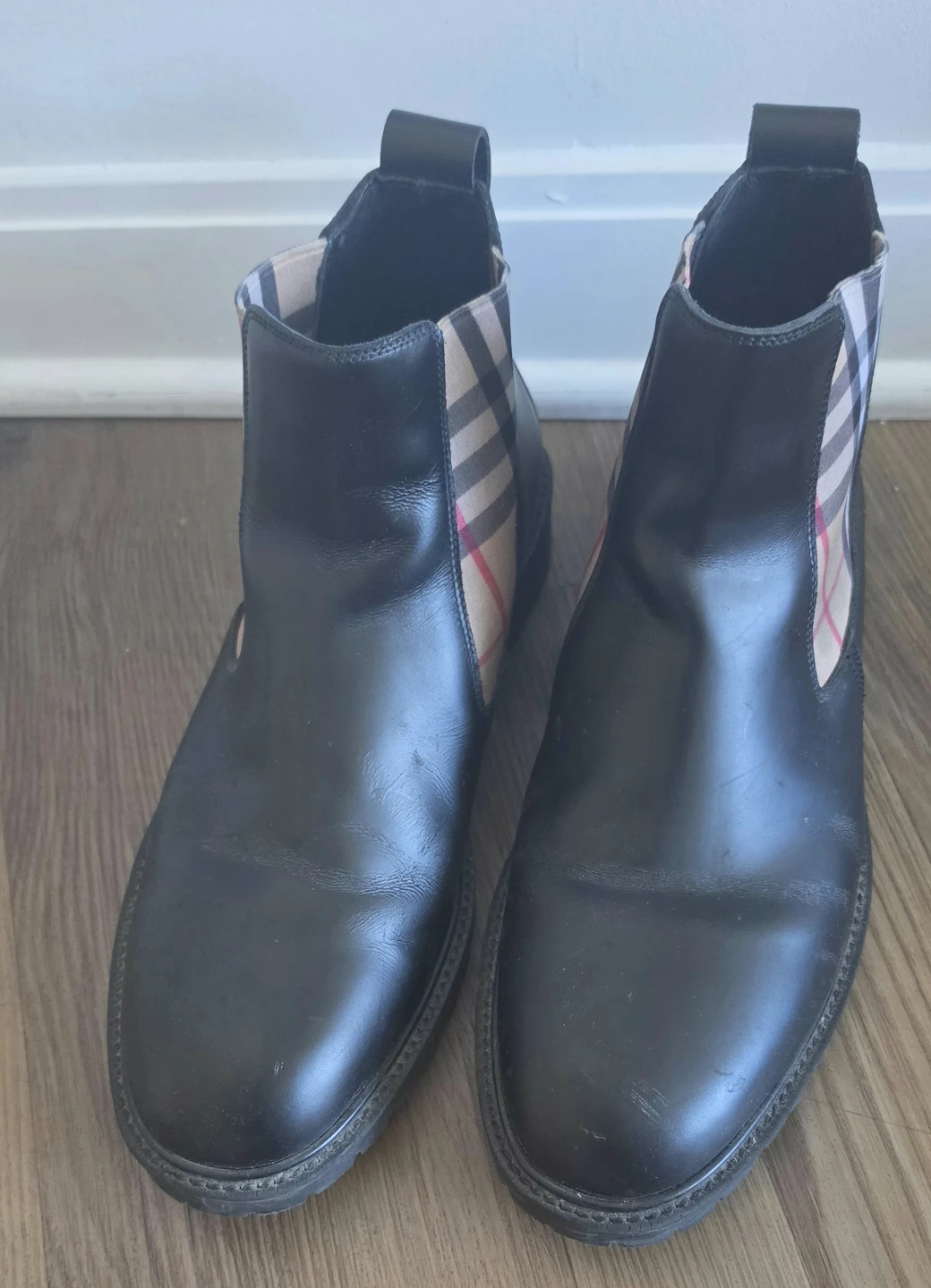 Authentic Burberry Black Leather Chelsea Boots Men's 43 - photo 3