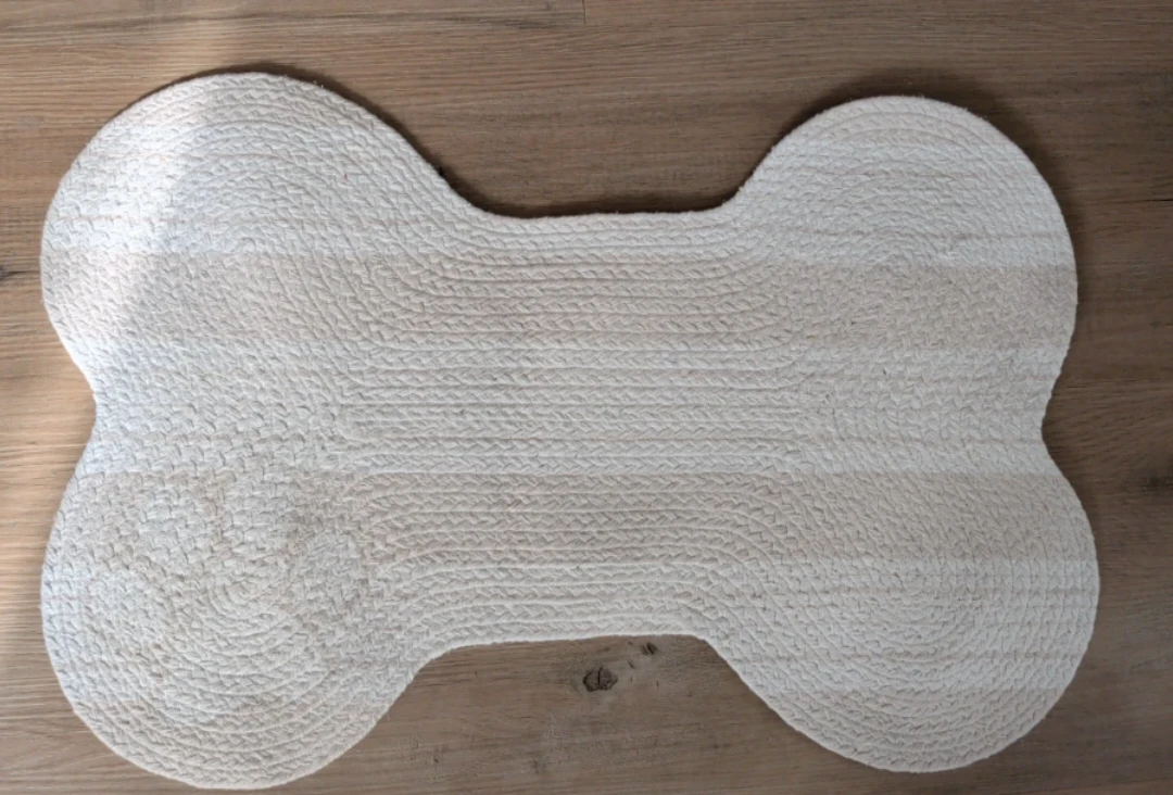Pink Ceramic Pet Bowl and Bone-Shaped Mat - photo 3
