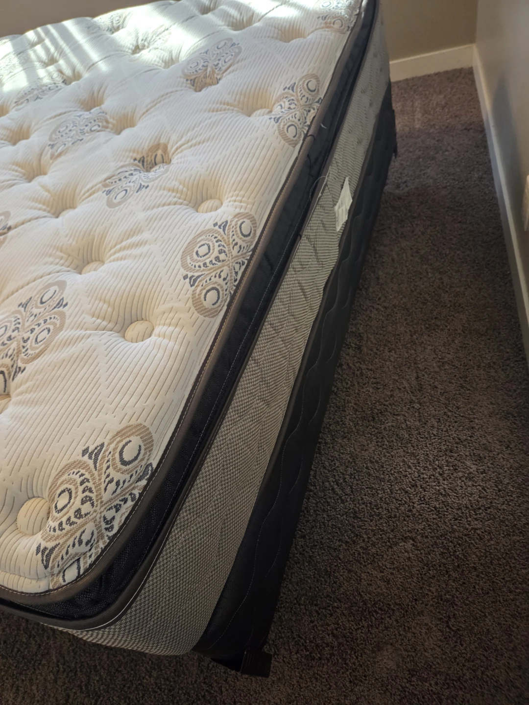 Beautyrest Westminster Queen Bed - photo 5