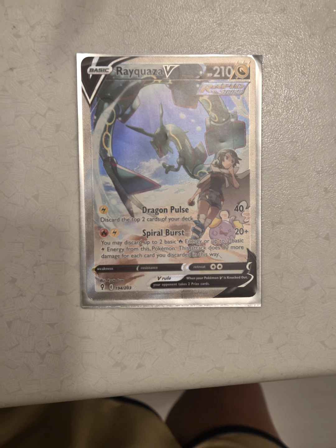 Rayquaza V 194/203 Full Art Pokemon Card