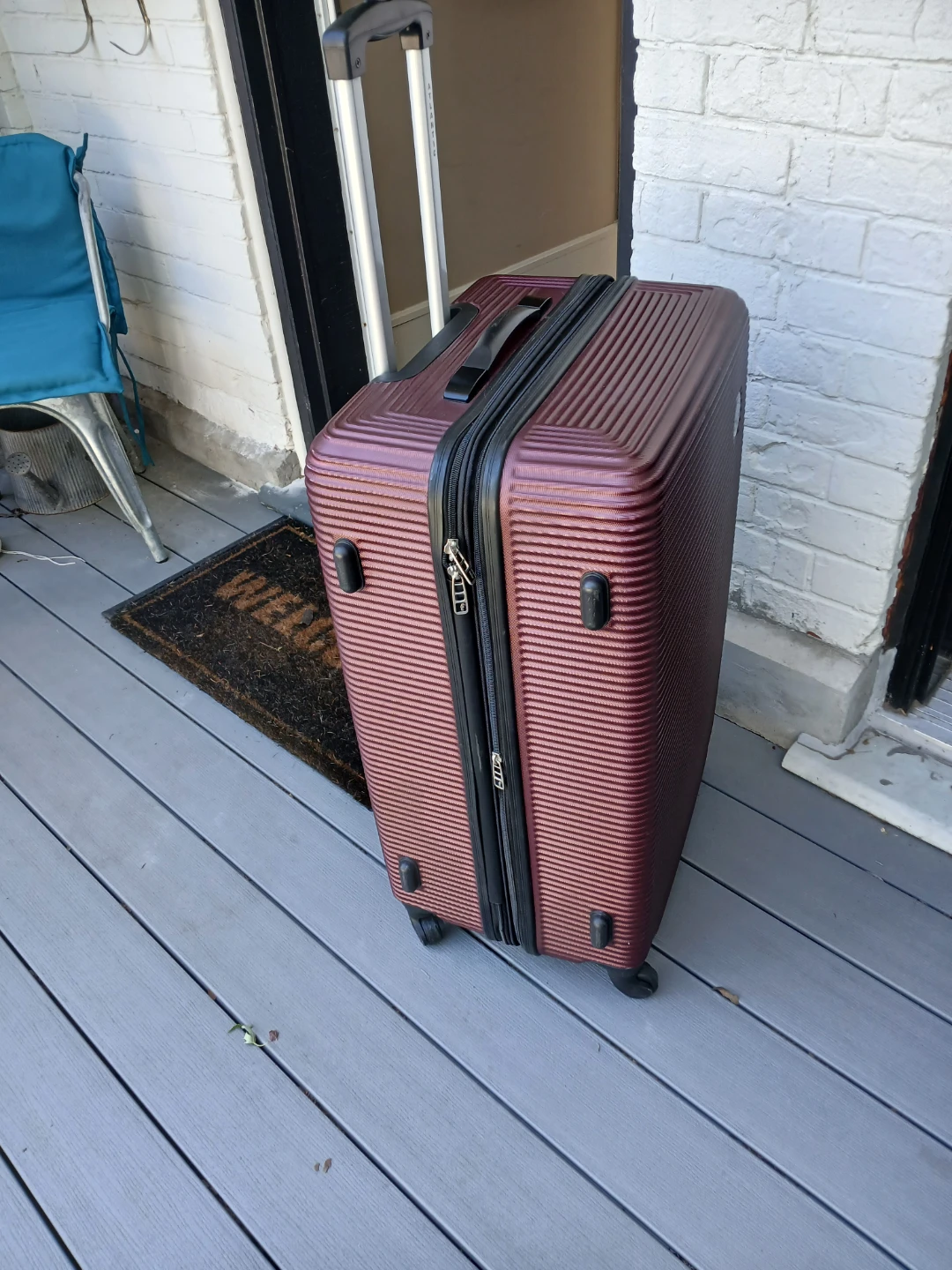 Atlantic Burgundy Hardside Spinner Suitcase
