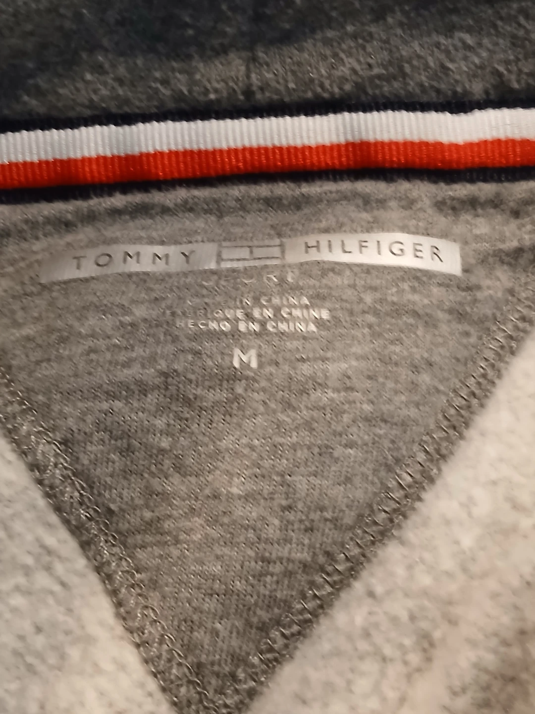 Tommy Hilfiger Grey Cowl Neck Sweatshirt. Location ⬇️ - photo 3