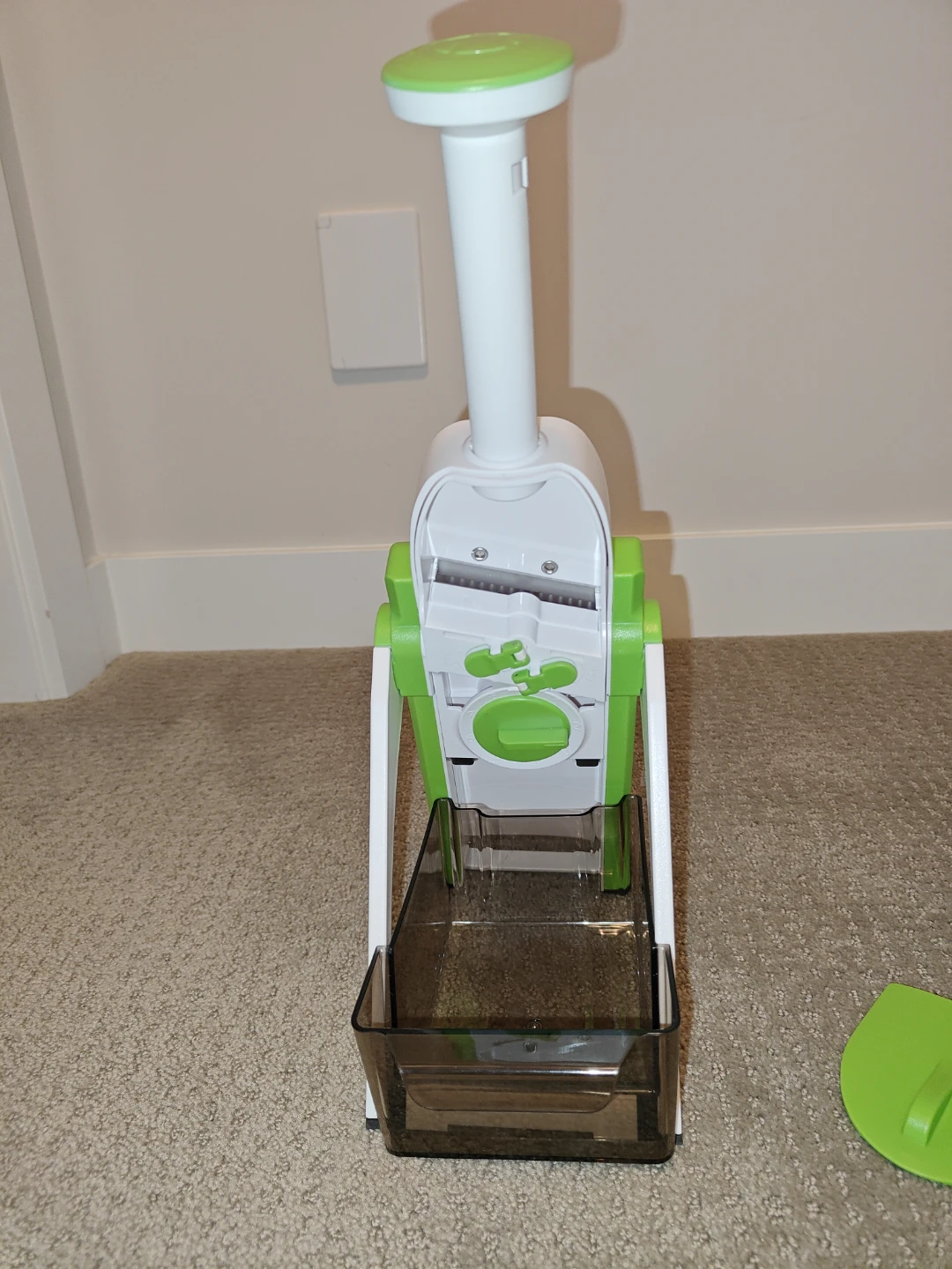 Starfrit Pump 'N' Slice – Vertical Mandoline & Vegetable Slicer - photo 3
