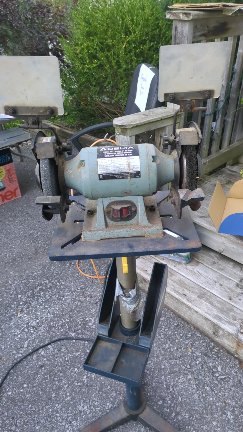 Delta 6-inch Trim-Line Bench Grinder