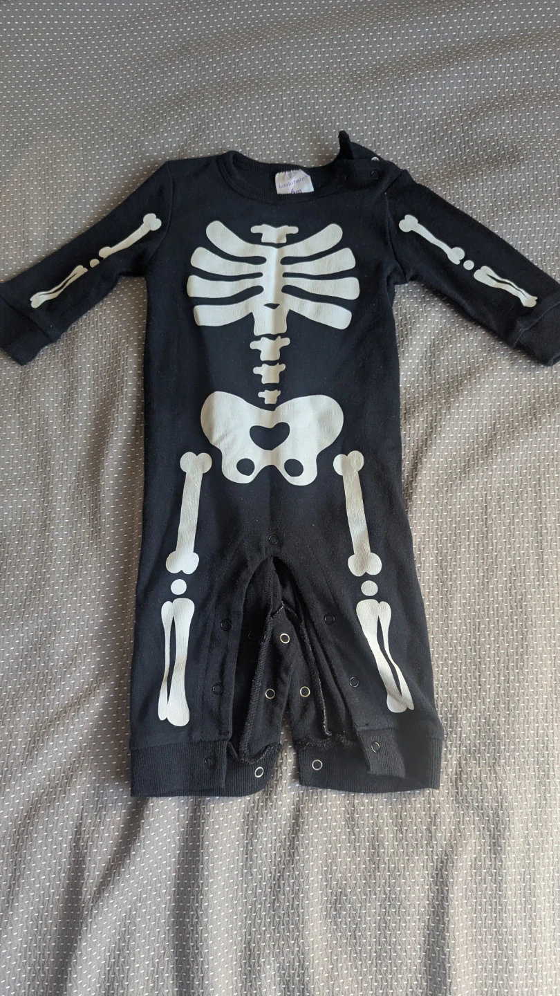 Skeleton onesie 6 months