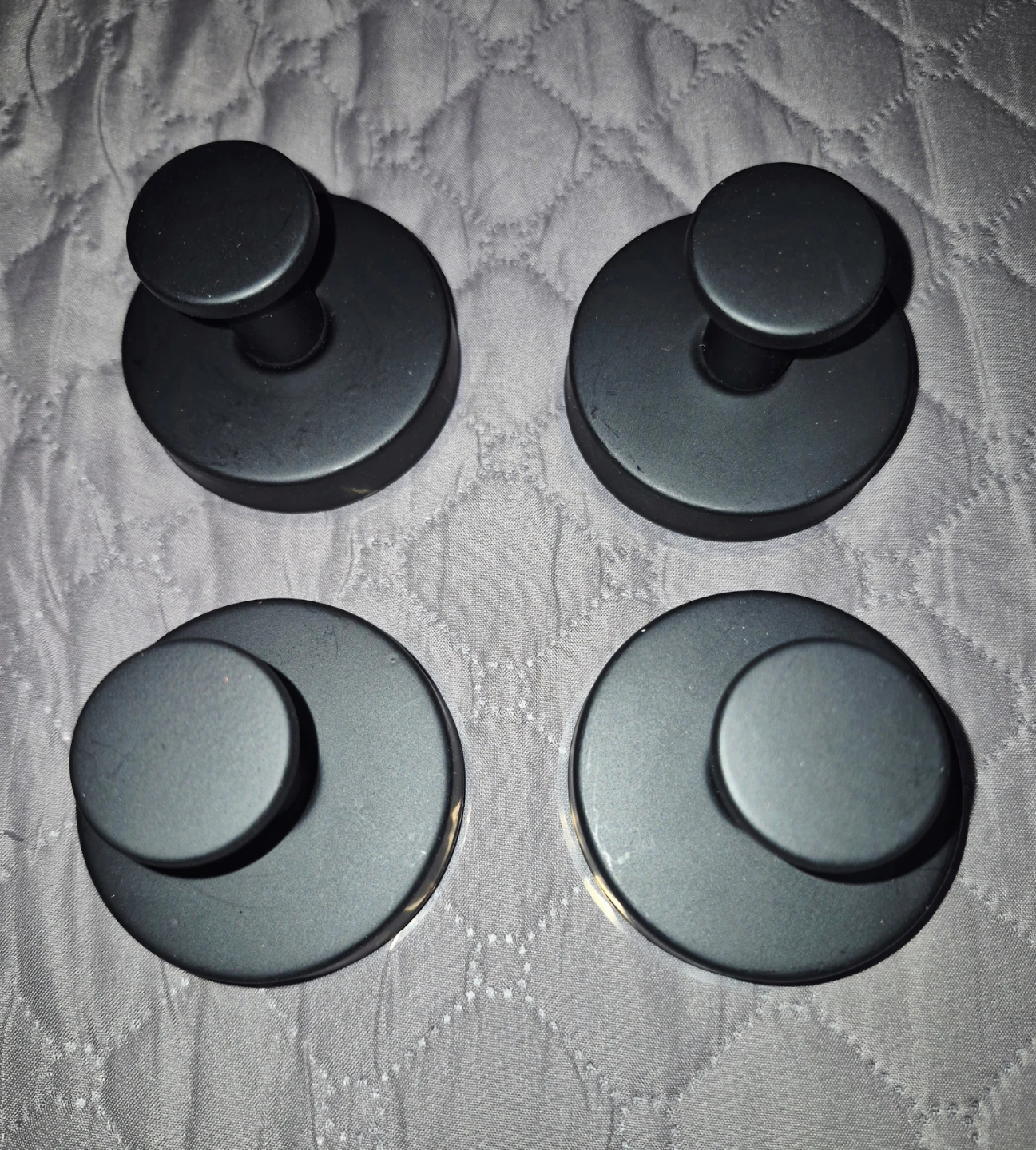 Set of 4 Black Wall Suction Hooks Removable - photo 4
