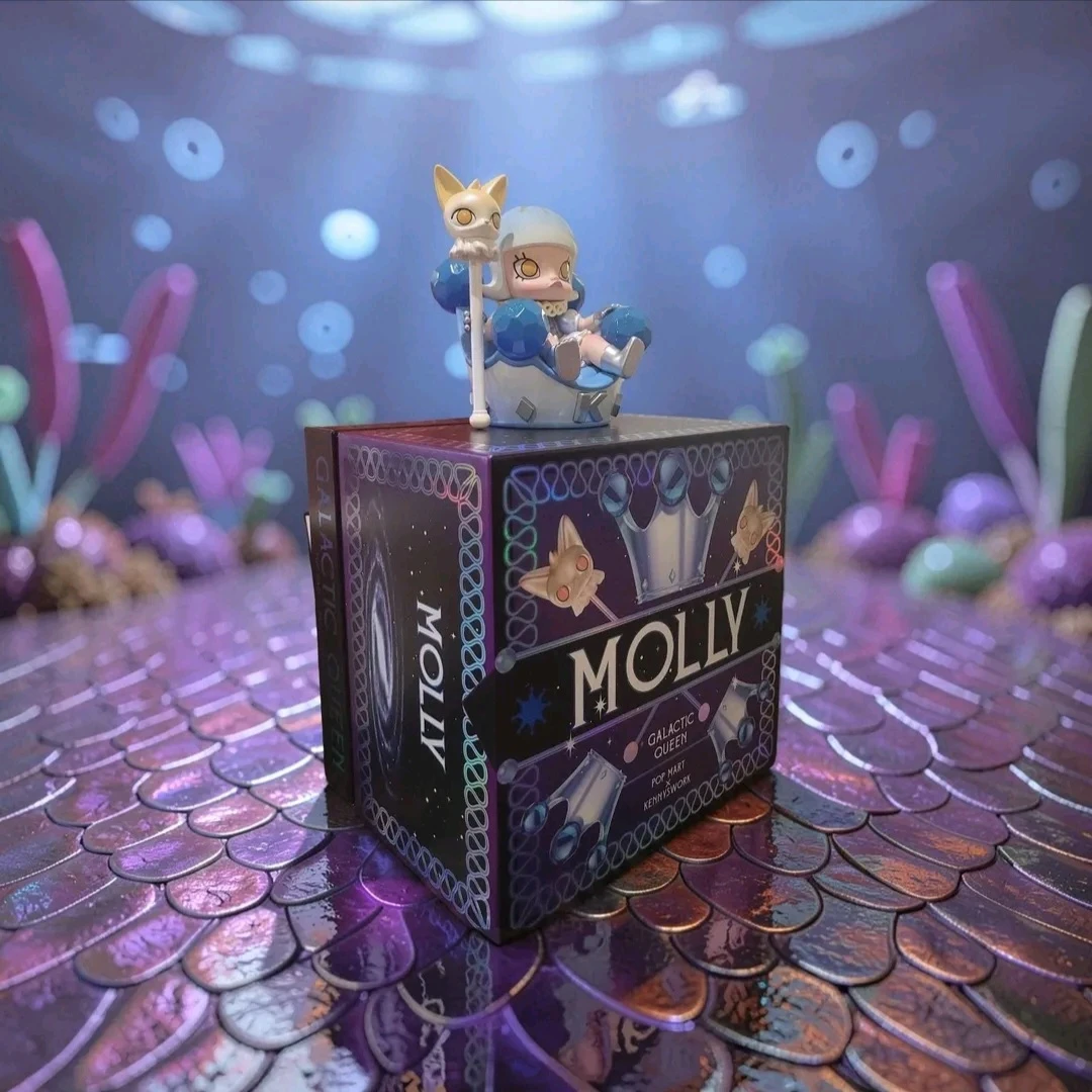 Pop Mart Molly Galactic Queen Figure