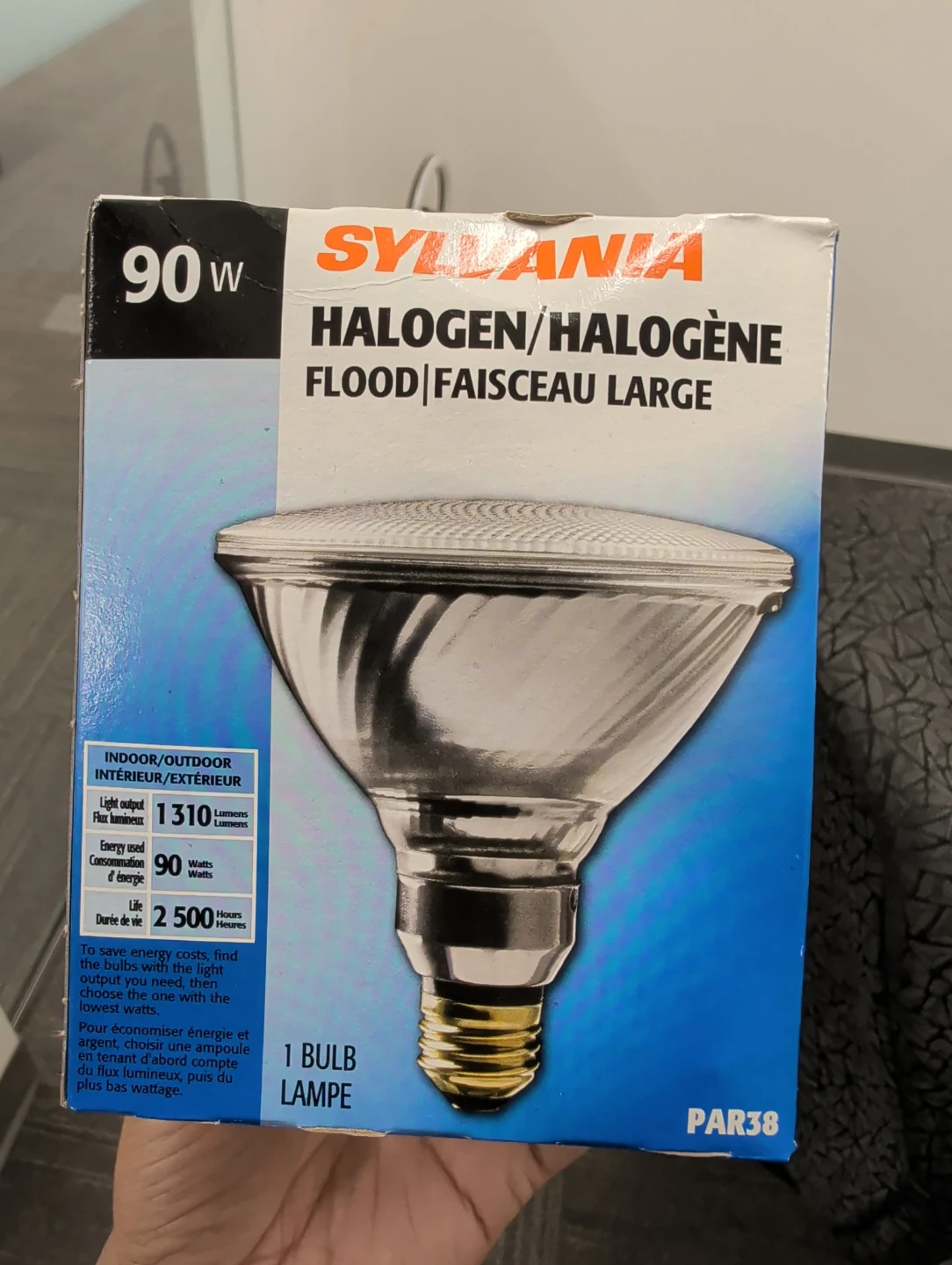 Sylvania 90W PAR38 Halogen Flood Bulb 🏈