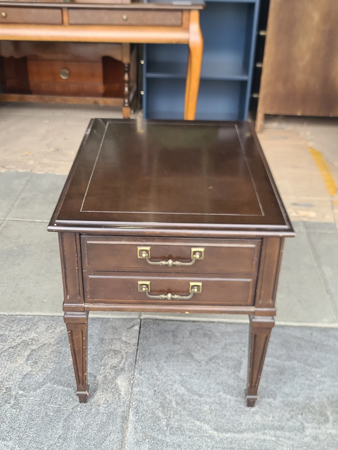 Traditional Dark Wood End Table