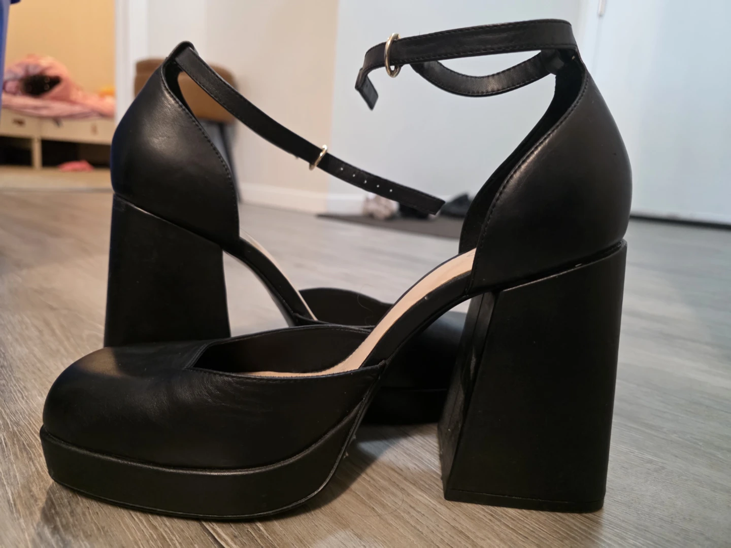 ALDO Black Platform Heels - photo 4