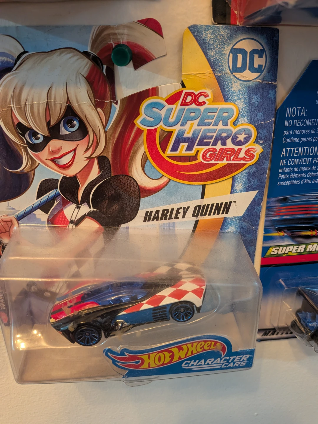 Hot Wheels DC Super Hero Girls Harley Quinn Car - photo 2