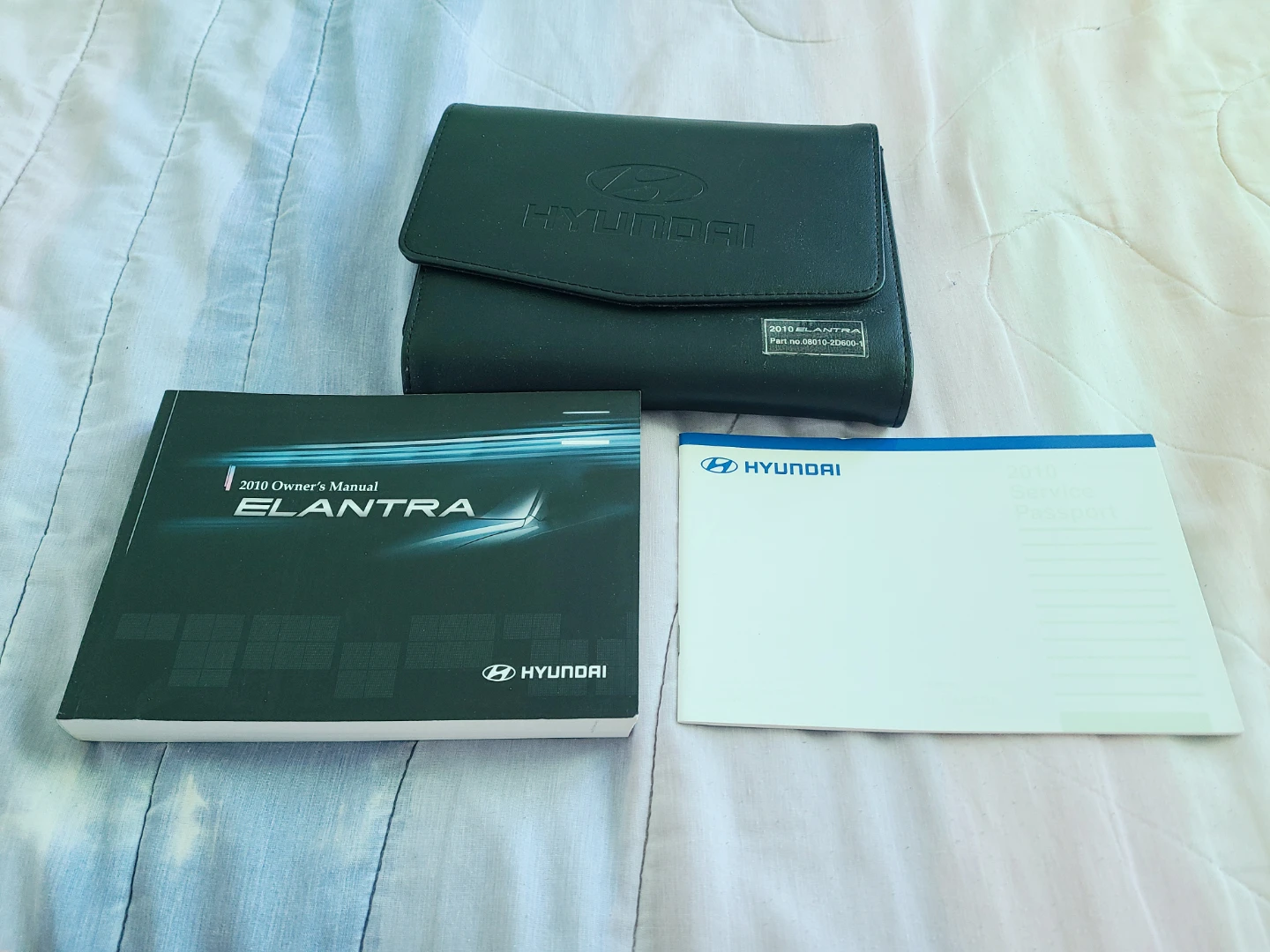 2010 Hyundai Elantra Owner's Manual Set