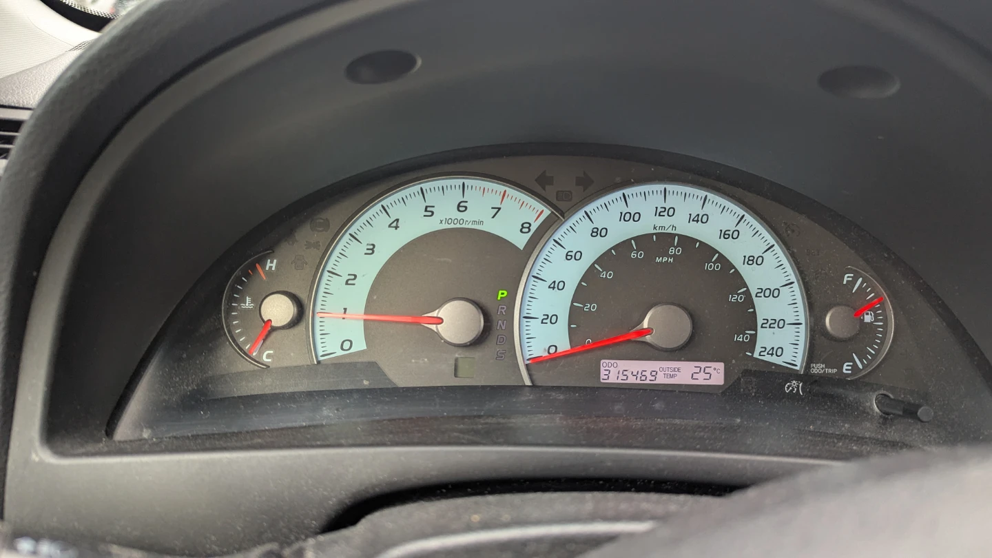 Toyota Camry 2011 SE - photo 5