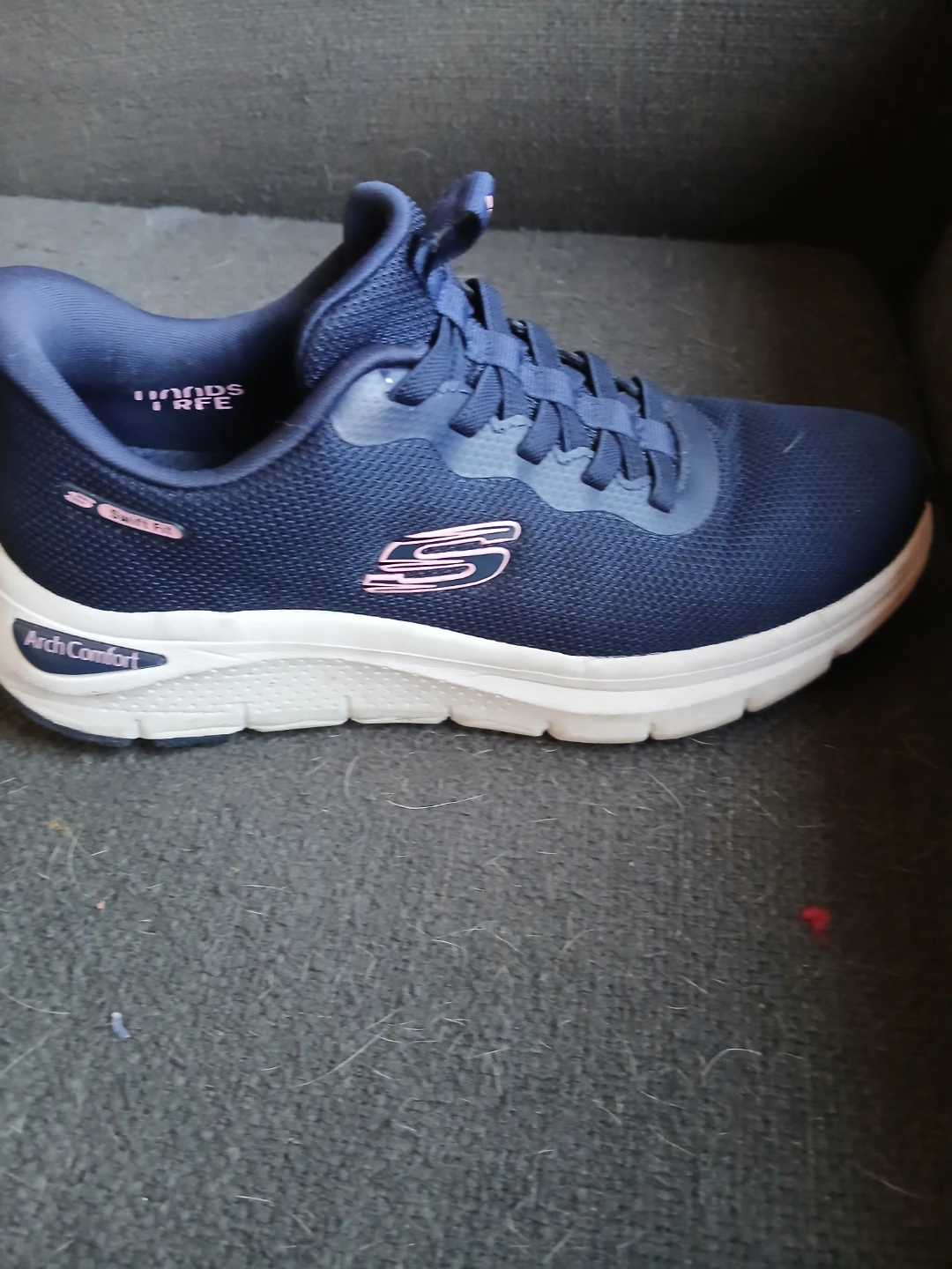Skechers Hands Free Arch Fit Sneakers