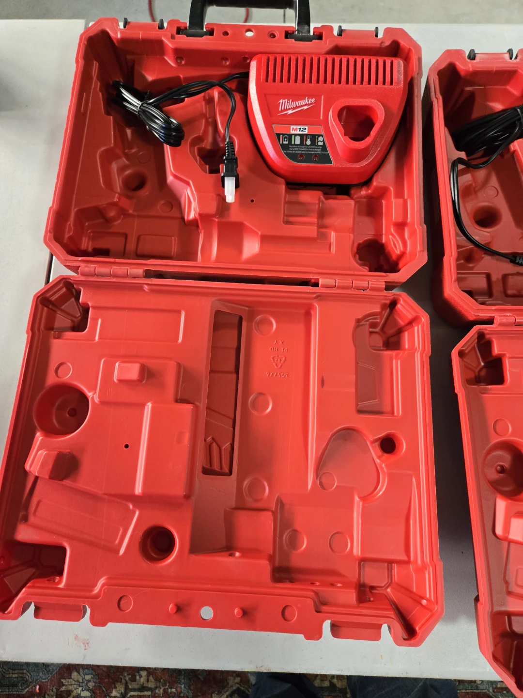 2 Milwaukee M12 Screwdriver Kit Case and Charger - photo 4