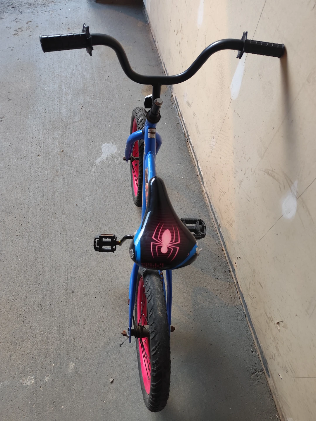 Spider-Man Kids Bike - photo 3