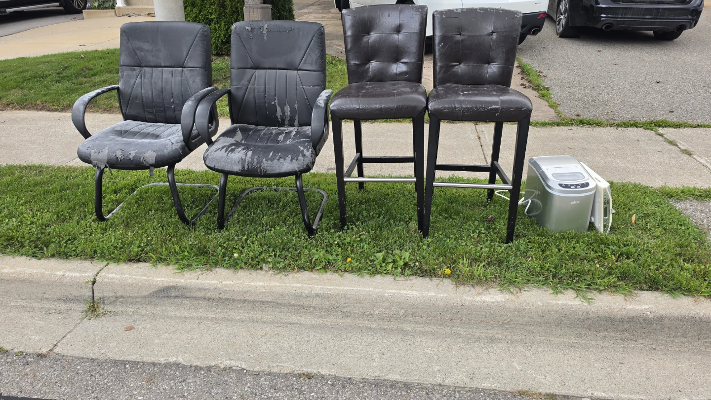 Curb alert! Chairs, stools, ice maker and media thingie