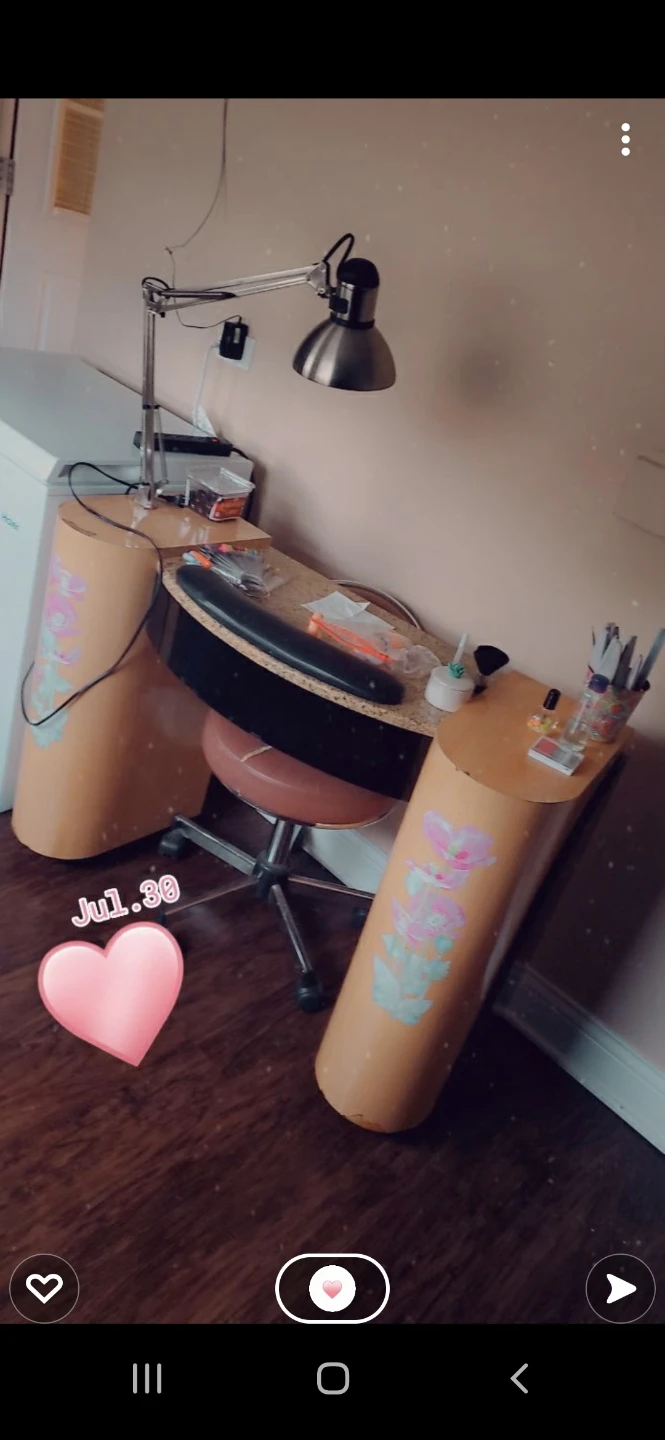 Nail Technician Desk
